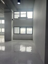 Carros Centre (D25), Factory #629666901